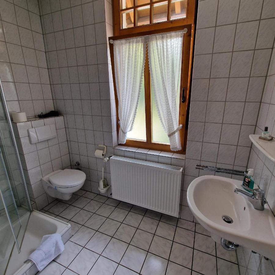 Gasthaus Pension Doerenkrug - Restaurant Augustdorf المظهر الخارجي الصورة