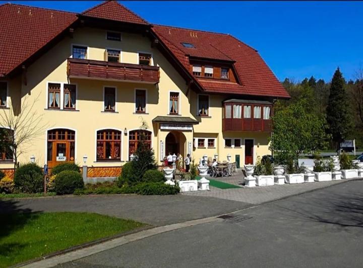 Gasthaus Pension Doerenkrug - Restaurant Augustdorf المظهر الخارجي الصورة