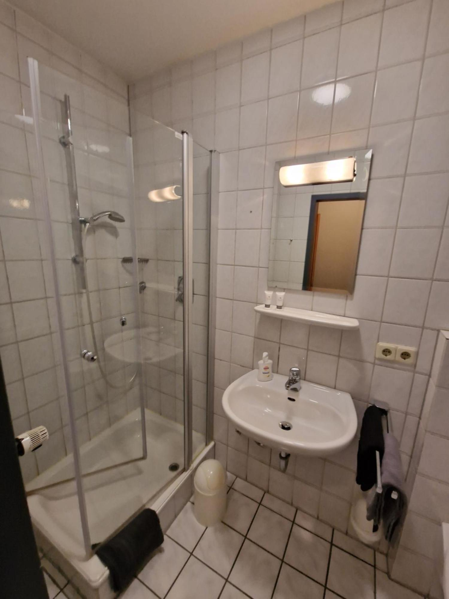 Gasthaus Pension Doerenkrug - Restaurant Augustdorf المظهر الخارجي الصورة